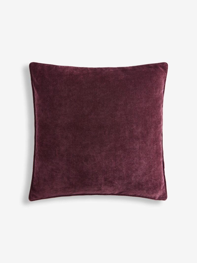ARCH2161 Plum Purple 45 x 45cm Soft Velour Cushion - Image 4